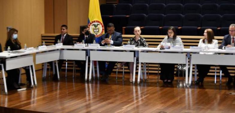 MinTIC adjudicó contrato en programa de Centros Digitales