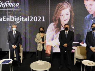 Velasco apunta a la innovación y el emprendimiento tecnológico como «principales claves» para la reactivación