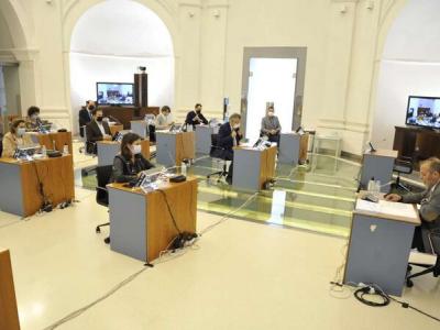 Innovación, emprendimiento y tecnología para una "Extremadura productora de servicios propios"
