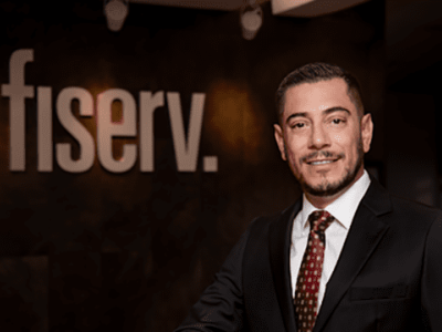 Fiserv: transformación digital para banca móvil y emisión de tarjetas